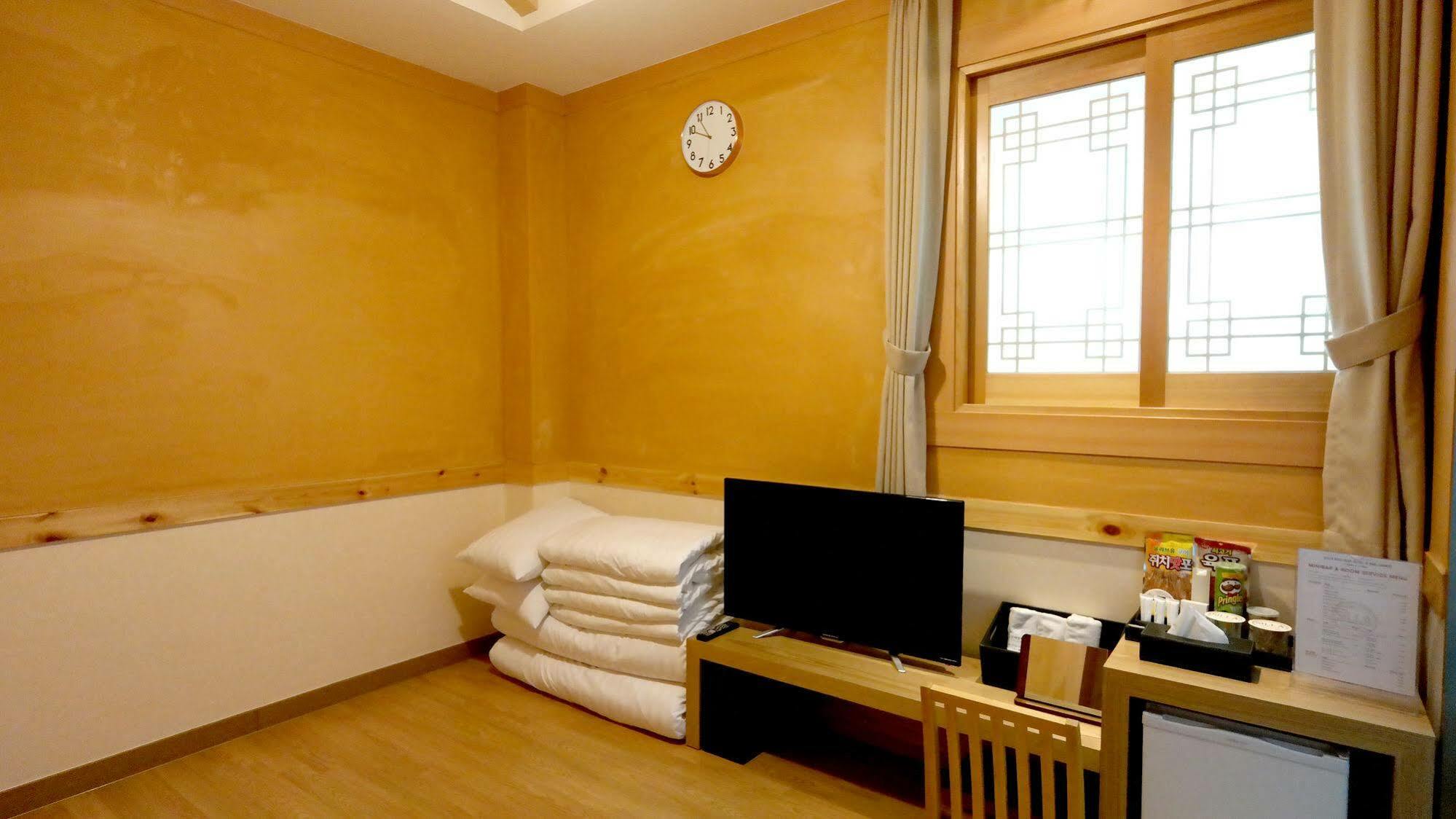 Silla Boutique Hotel Premium Gyeongju Exterior photo