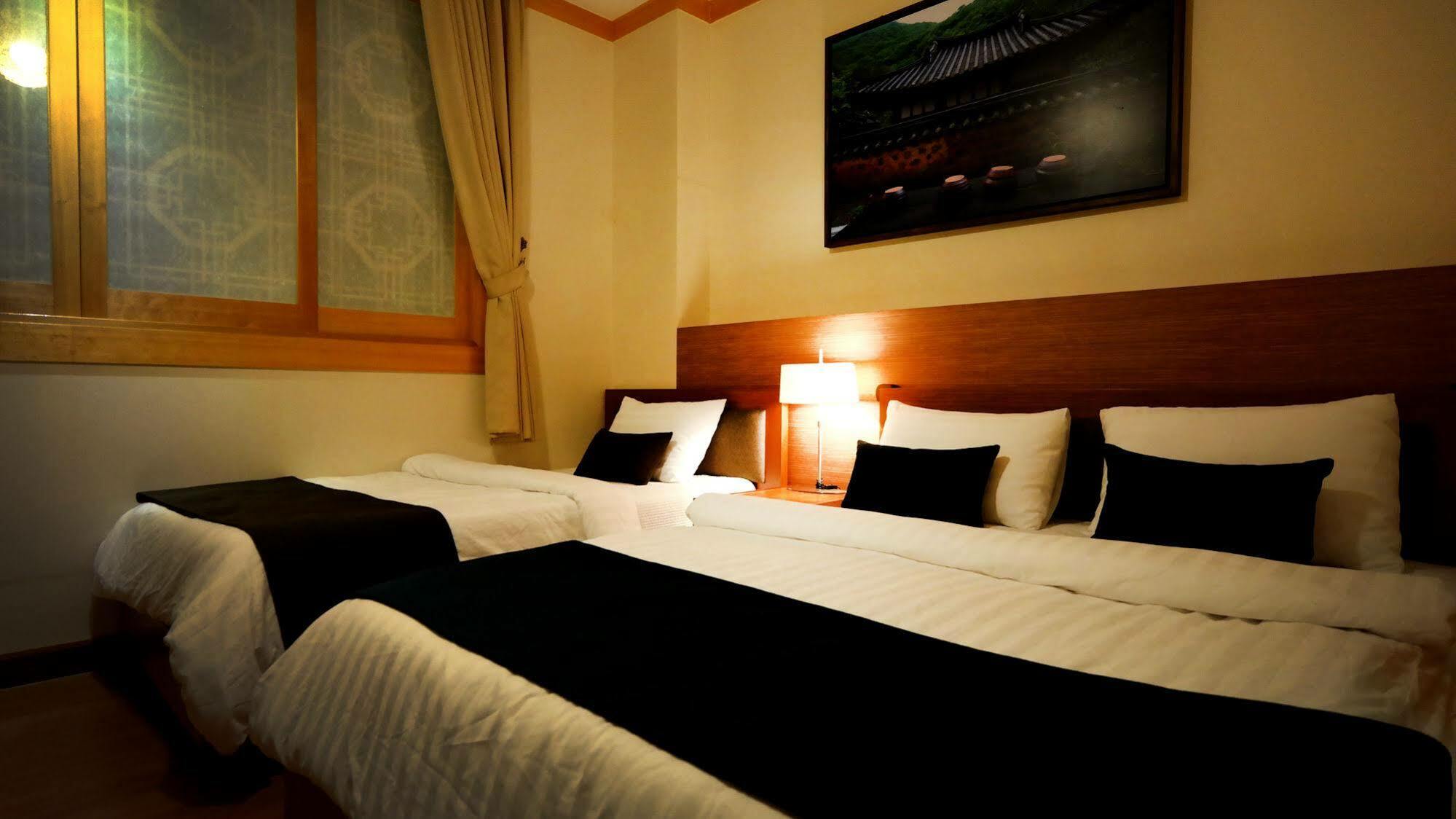Silla Boutique Hotel Premium Gyeongju Exterior photo